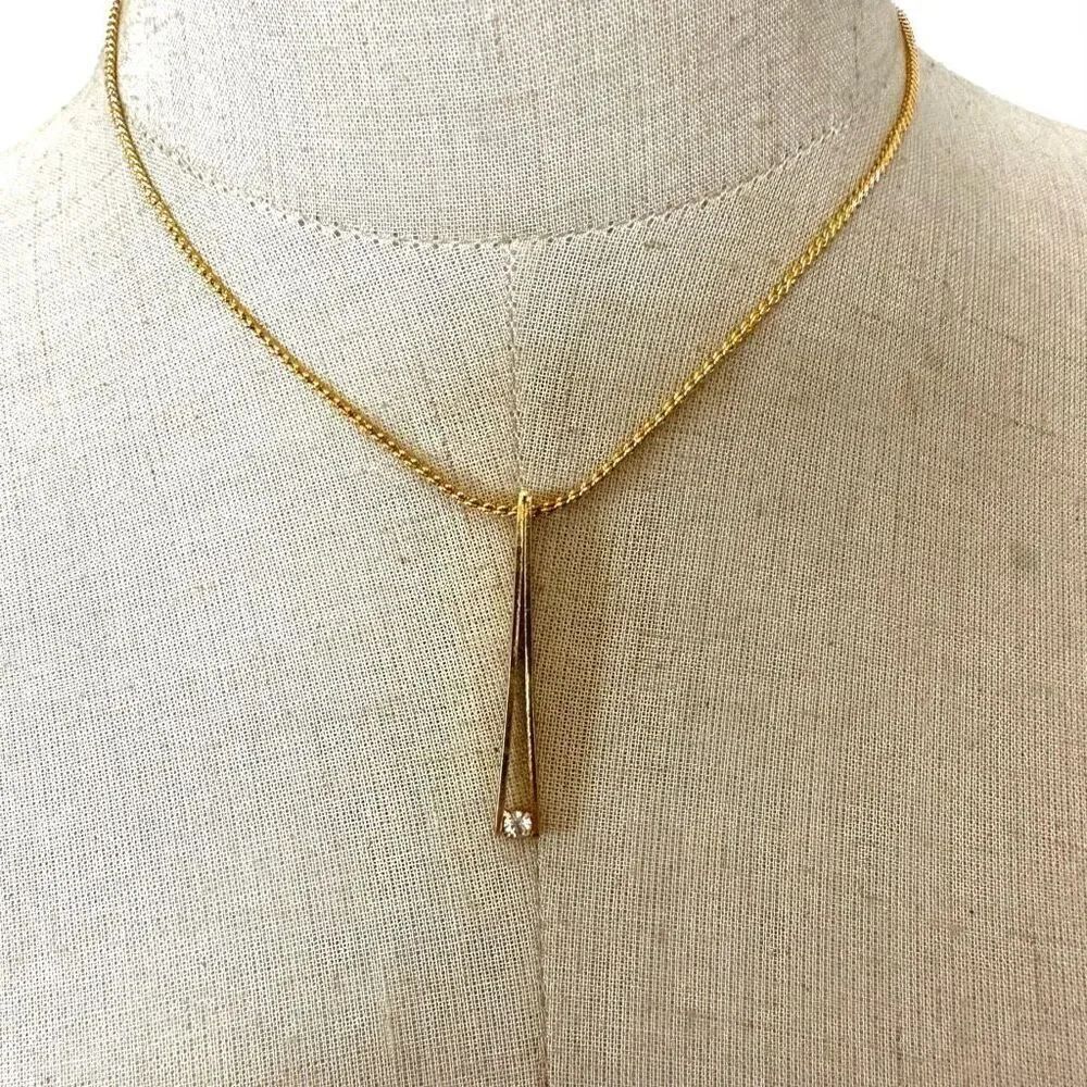 Gold tone vintage rhinestone pendant necklace